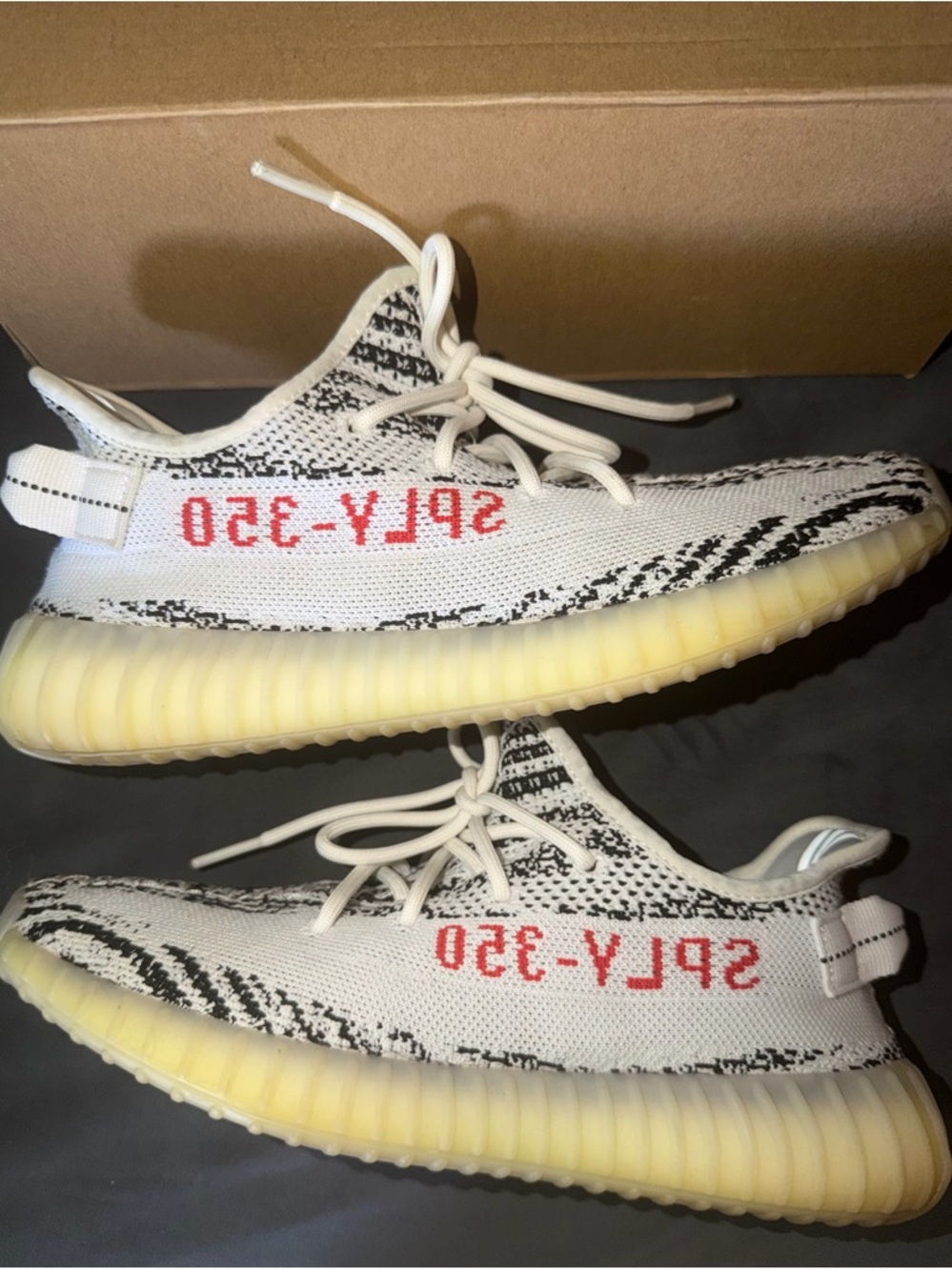 Adidas Yeezy Boost 350 V2 ‘Zebra’ Size 8.5M